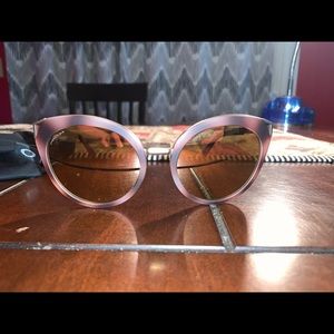 Top knot Oakley sunglasses
